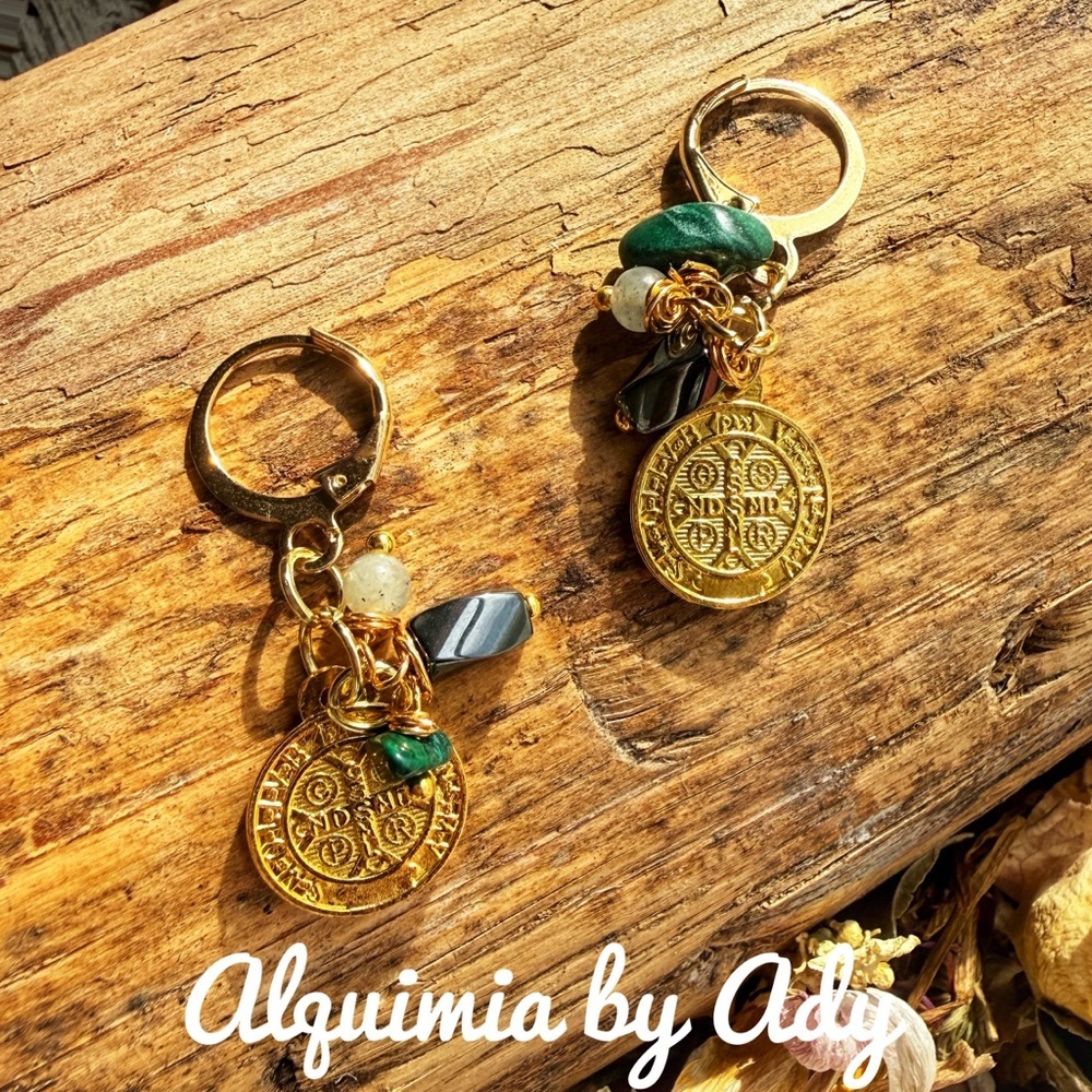 Alquimia Gold saint Benedict and Green malachite Medallion Earrings